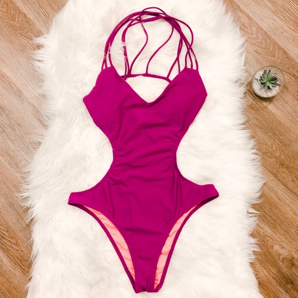 Fuchsia // Cut Out One Piece - Picture 2 of 5
